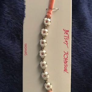 Betsey Johnson choker necklace
